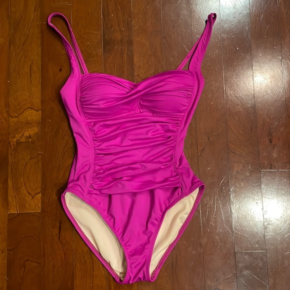 La Blanca Purple OnePiece Swimsuit - Picture 1 of 4